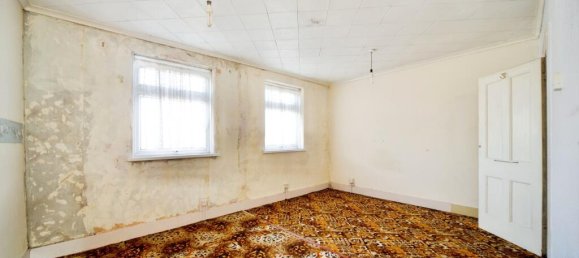 2 Schlafzimmer Haus in East Ham, United Kingdom, Nr. 11433 14