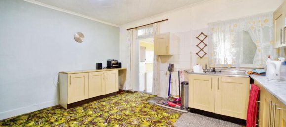 2 Schlafzimmer Haus in East Ham, United Kingdom, Nr. 11433 8