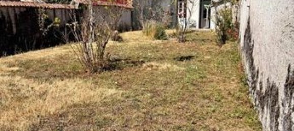 3 bedrooms House in Romorantin-Lanthenay, France No. 302954 2