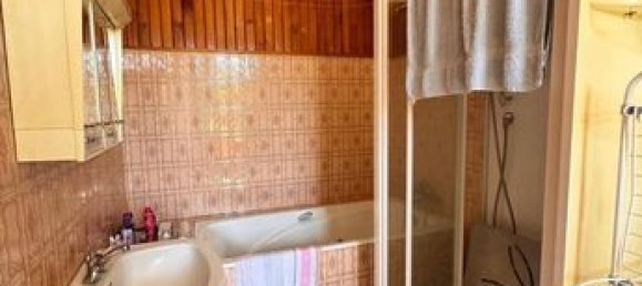 3 bedrooms House in Romorantin-Lanthenay, France No. 302954 8