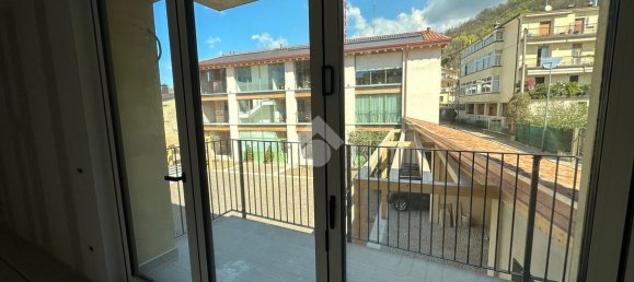 3 rooms Apartment in Brescia, Italy No. 24453 8