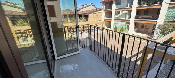 3 rooms Apartment in Brescia, Italy No. 24453 9