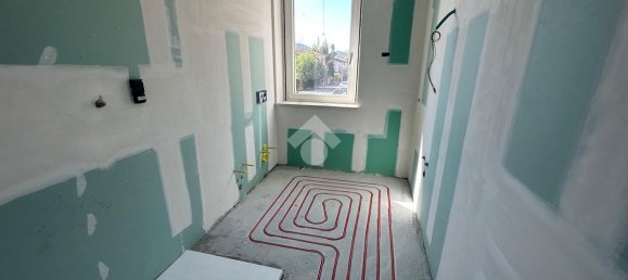 3 rooms Apartment in Brescia, Italy No. 24453 15