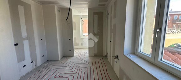 3 rooms Apartment in Brescia, Italy No. 24453 10