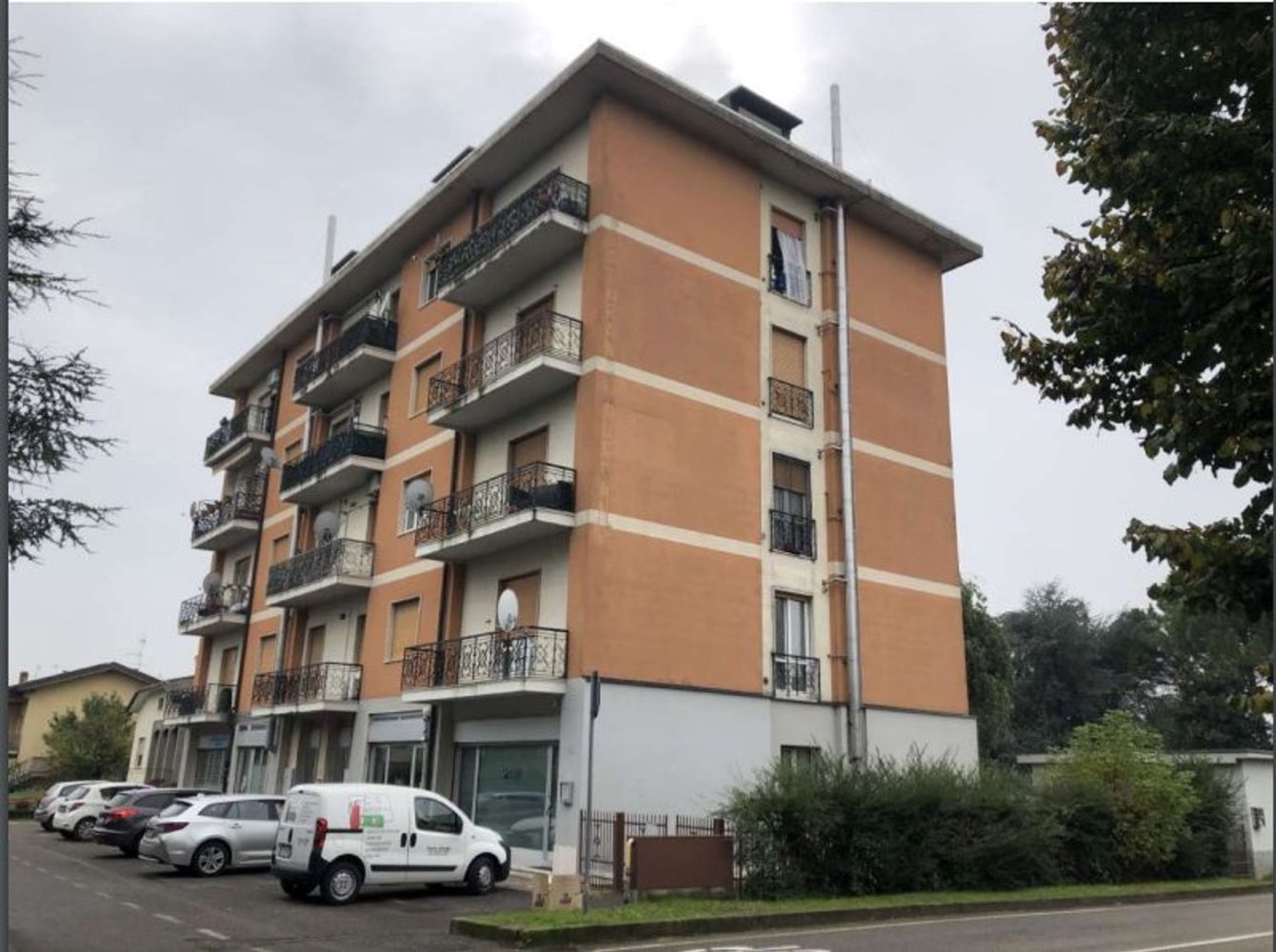 3 rooms Apartment in Costa di Mezzate, Italy No. 211612