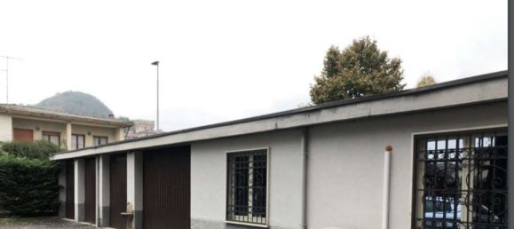 3 rooms Apartment in Costa di Mezzate, Italy No. 211612 7