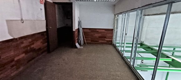 Gewerbliche Immobilie in Badalona, Spain 184m², Nr. 23804 7