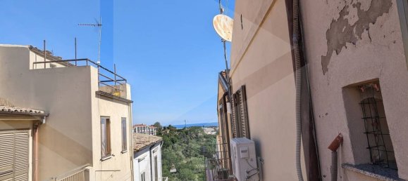 4 rooms House in Vasto, Italy No. 26851 26