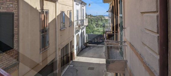 4 rooms House in Vasto, Italy No. 26851 10