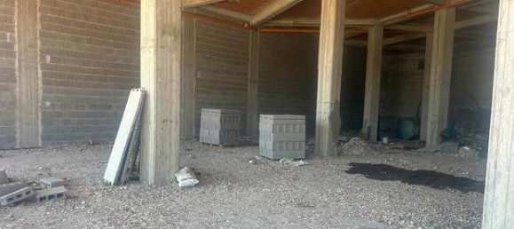 Склад 650м² в Бельпассо, Италия № 289322 4