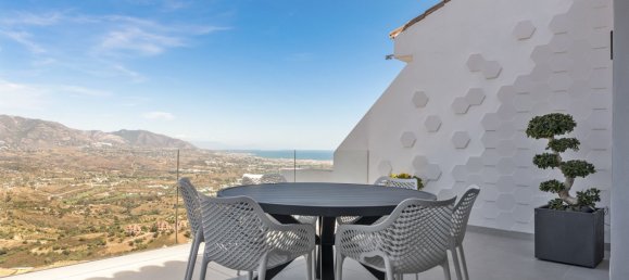 3 bedrooms Townhouse in Marbella, Spain No. 146299 6