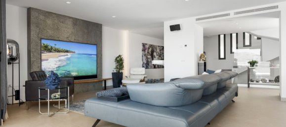 3 bedrooms Townhouse in Marbella, Spain No. 146299 10