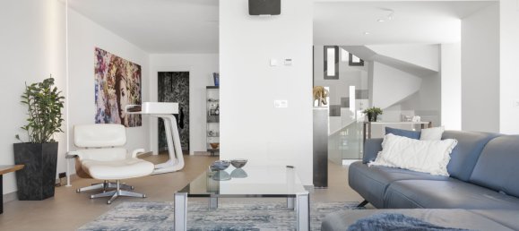 3 bedrooms Townhouse in Marbella, Spain No. 146299 9