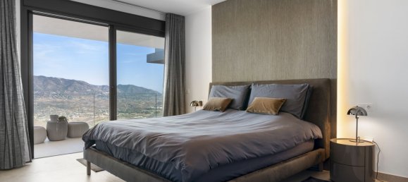 3 bedrooms Townhouse in Marbella, Spain No. 146299 18