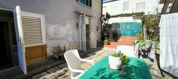 7-Zimmer Villa in Follonica, Italy, Nr. 75320 12