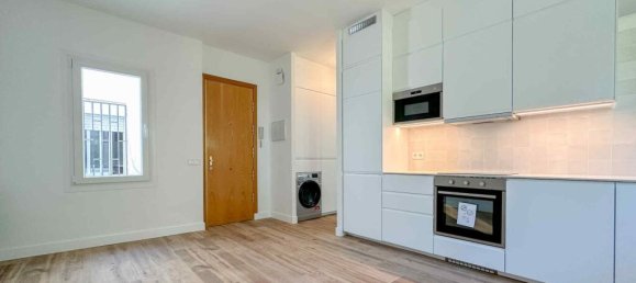 1 bedroom Apartment in Madrid, Spain No. 217875 7