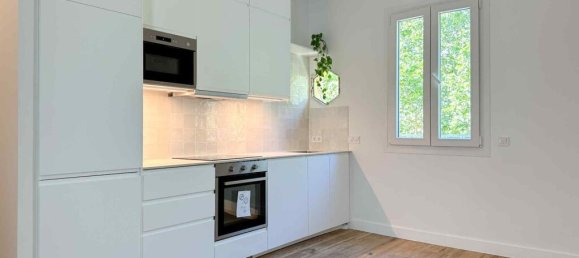 1 bedroom Apartment in Madrid, Spain No. 217875 2