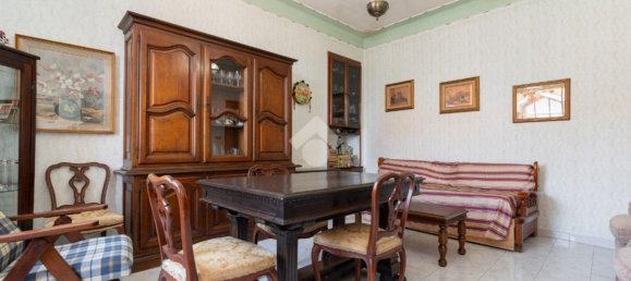 3 bedrooms Apartment in Turin, Italy No. 327690 2