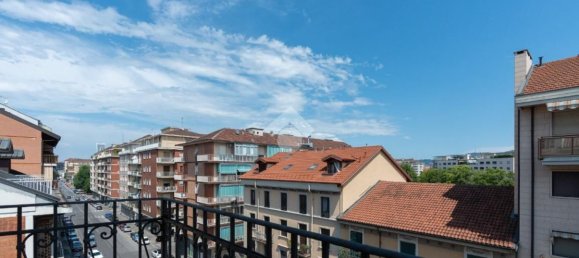 3 bedrooms Apartment in Turin, Italy No. 327690 16