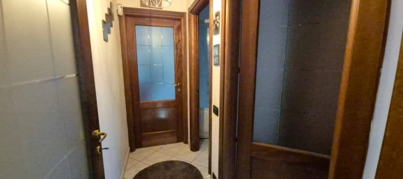 2 Schlafzimmer Wohnung in Clivio, Italy, Nr. 266366 6