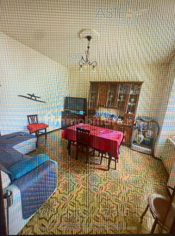 5 rooms Apartment in Civitella del Tronto, Italy No. 95400