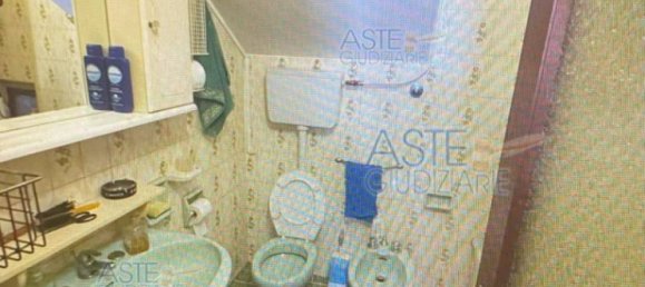 5 rooms Apartment in Civitella del Tronto, Italy No. 95400 13