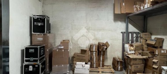 276m² Warehouse in Cercola, Italy No. 257641 10