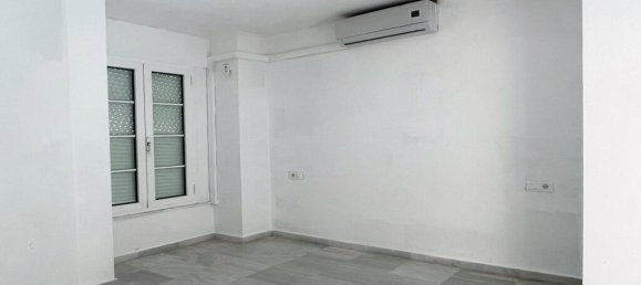 1 bedroom Apartment in Malaga, Spain No. 185739 9