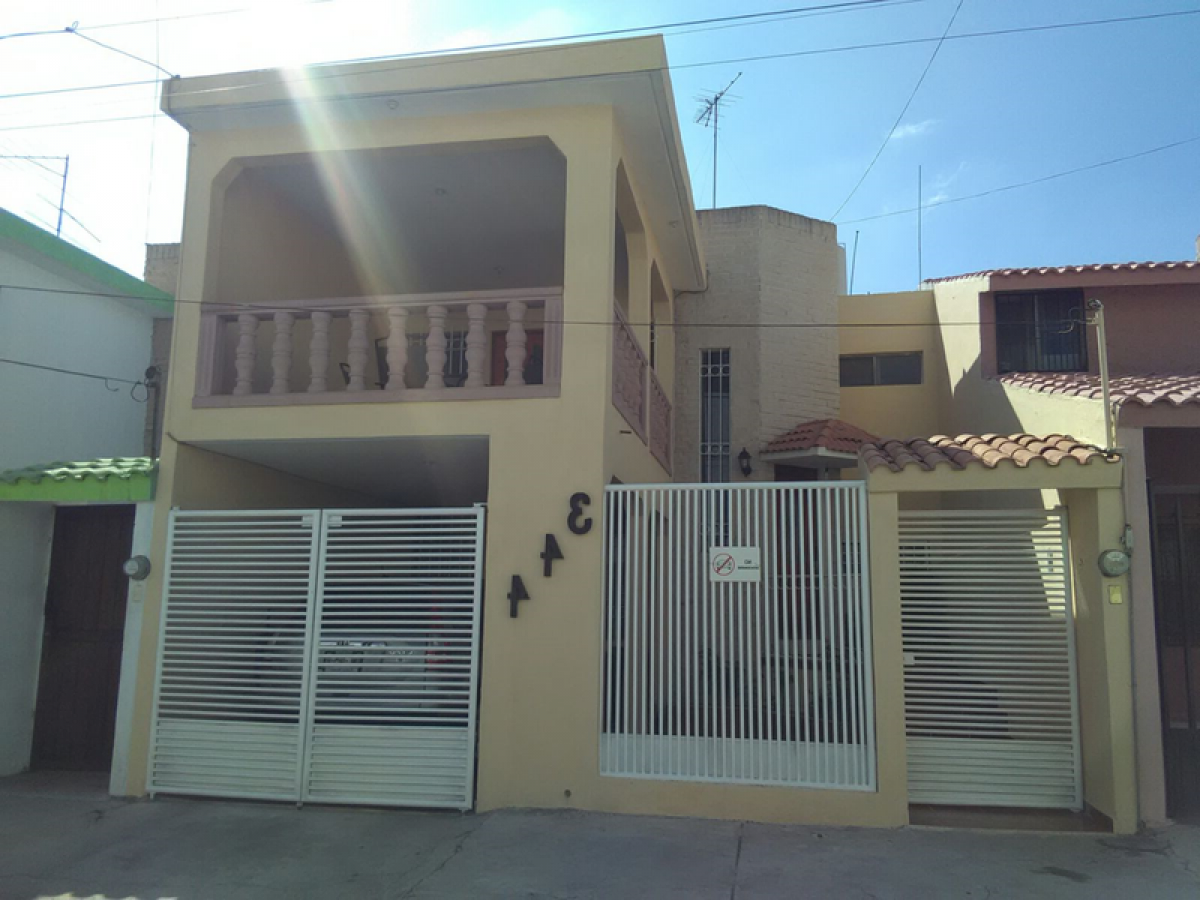 3 bedrooms House in San Luis Potosi, Mexico No. 185362