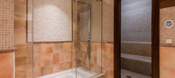 5 غرف نوم منزل في Malaga, Spain رقم 89185 24