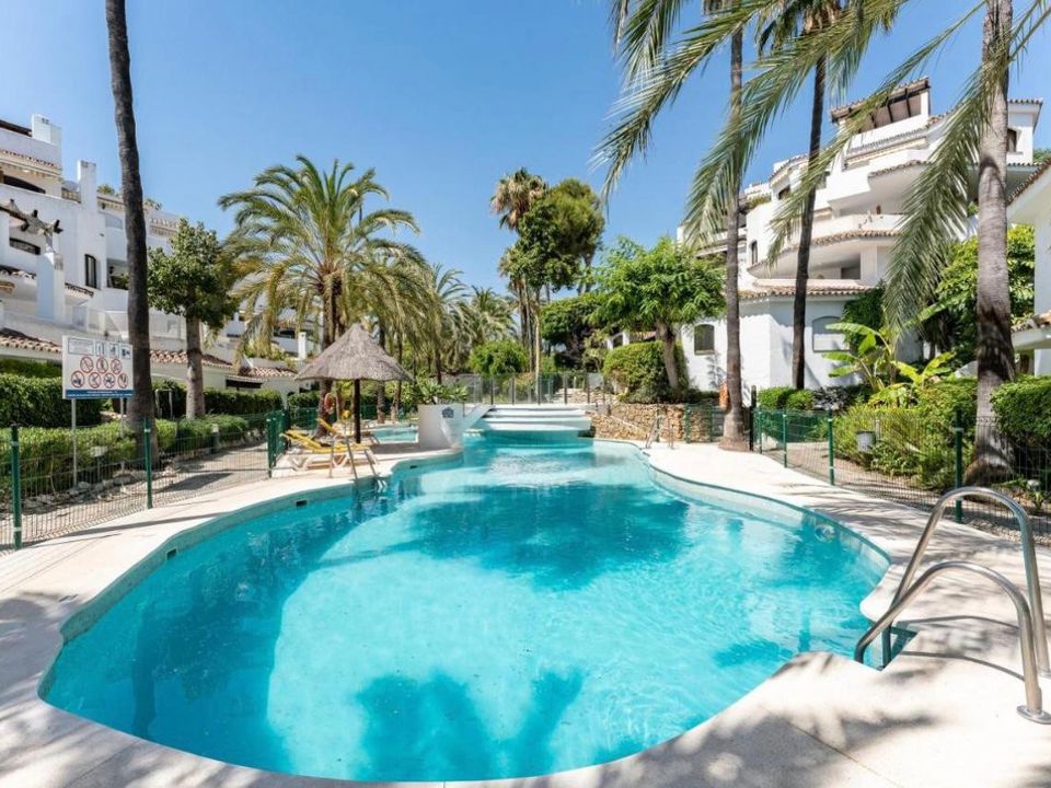 3 bedrooms Apartment in Marbella, Spain No. 280834
