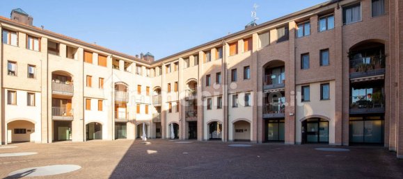 2 Schlafzimmer Penthouse in Sulbiate, Italy, Nr. 340478 32