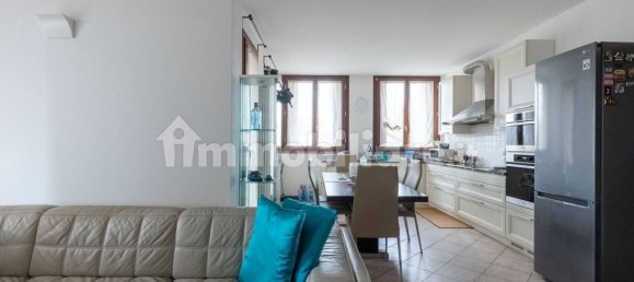 2 Schlafzimmer Penthouse in Sulbiate, Italy, Nr. 340478 5