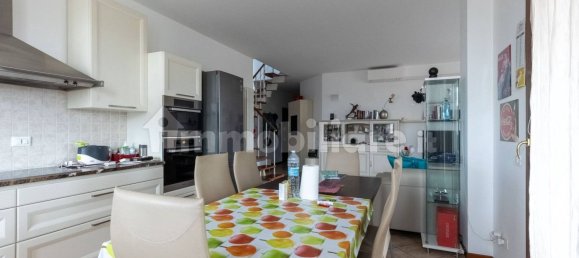 2 Schlafzimmer Penthouse in Sulbiate, Italy, Nr. 340478 11