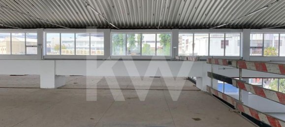 Almacén en Loures, Portugal 463 m² No. 88286 16