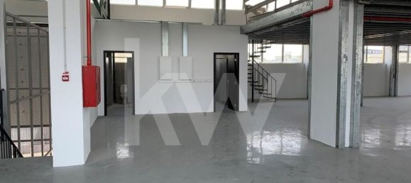 Almacén en Loures, Portugal 463 m² No. 88286 11