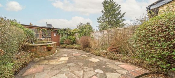 2 bedrooms House in Surbiton, United Kingdom No. 10241 13