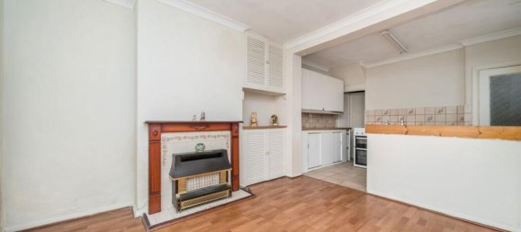 2 bedrooms House in Surbiton, United Kingdom No. 10241 4