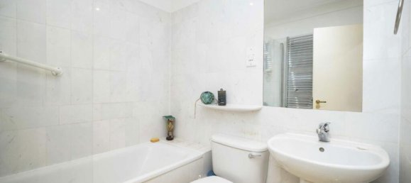 3 bedrooms Apartment in London, United Kingdom No. 5110 7