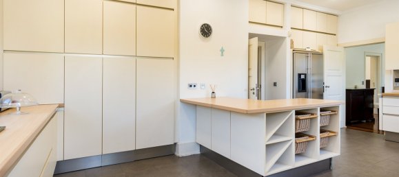 5 bedrooms Villa in Porto, Portugal No. 246011 15