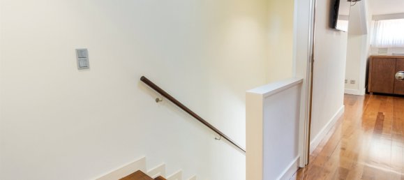 5 bedrooms Villa in Porto, Portugal No. 246011 17