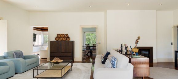 5 bedrooms Villa in Porto, Portugal No. 246011 6