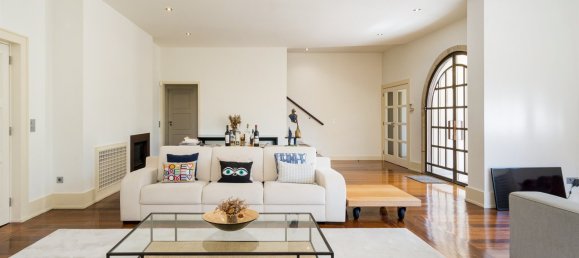 5 bedrooms Villa in Porto, Portugal No. 246011 10