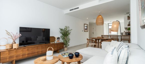 3 bedrooms Penthouse in Marbella, Spain No. 128980 10