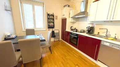 Квартира с 4 комнатами в Грац, Австрия № 233026