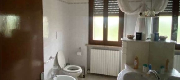 4 غرف نوم شقة في Serravalle a Po, Italy رقم 359684 17