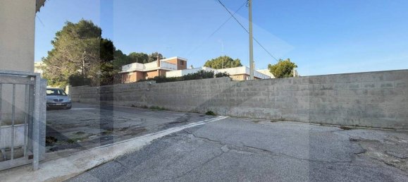 Almacén de 1 habitación en Polignano a Mare, Italy No. 20096 14