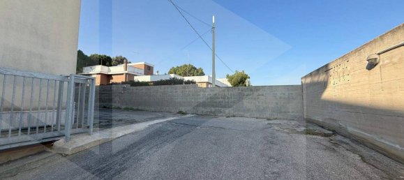 Almacén de 1 habitación en Polignano a Mare, Italy No. 20096 13