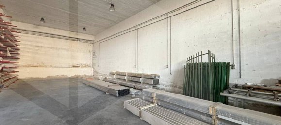 Almacén de 1 habitación en Polignano a Mare, Italy No. 20096 7