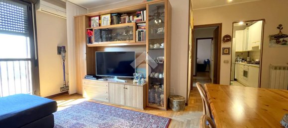 Apartamento T2 em Cornaredo, Italy N.º 378871 2